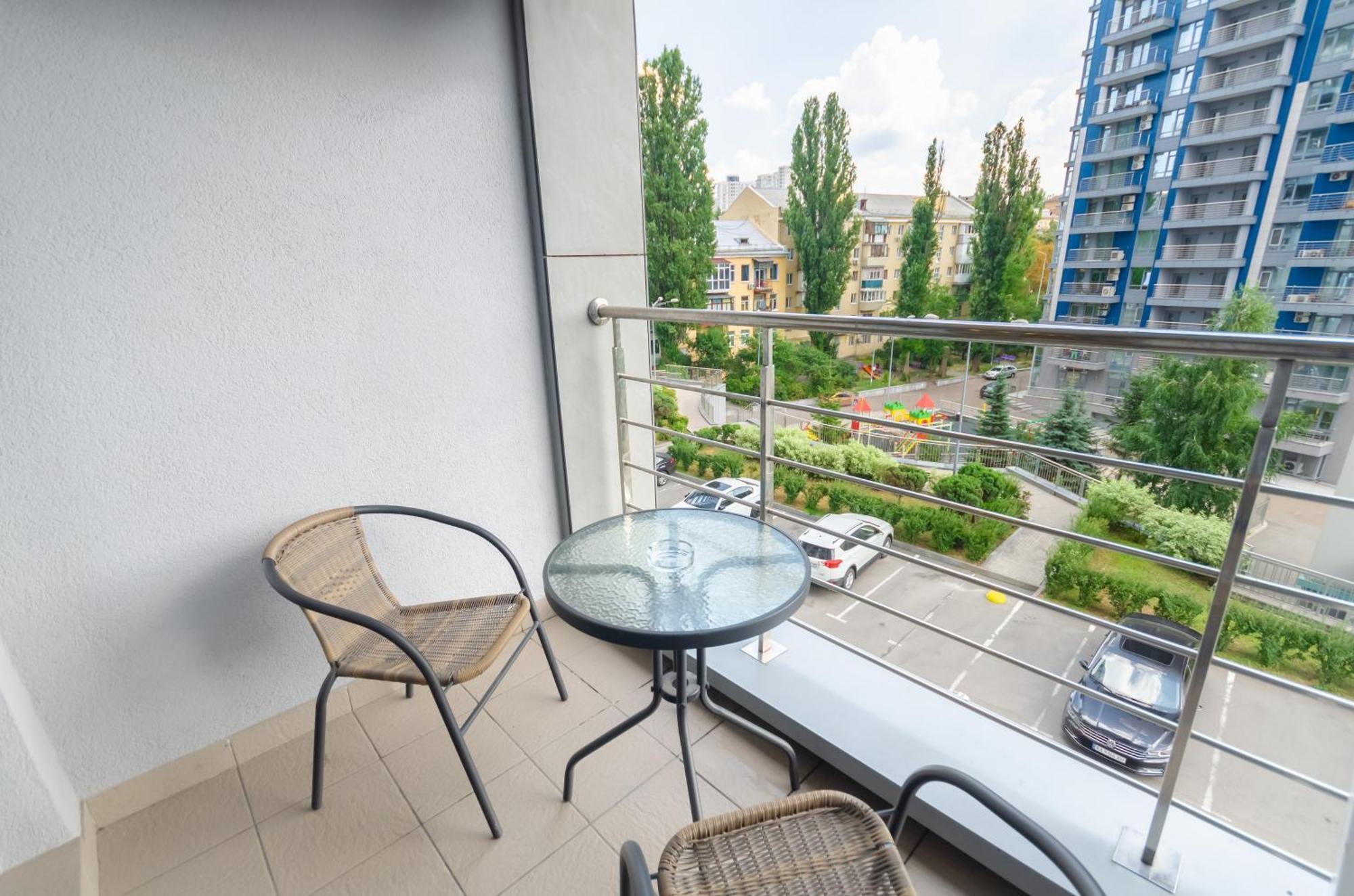 Petrovdom Apartments 3-143 In Rc Central Park, 7 John Mccain Street Kiev Exteriör bild
